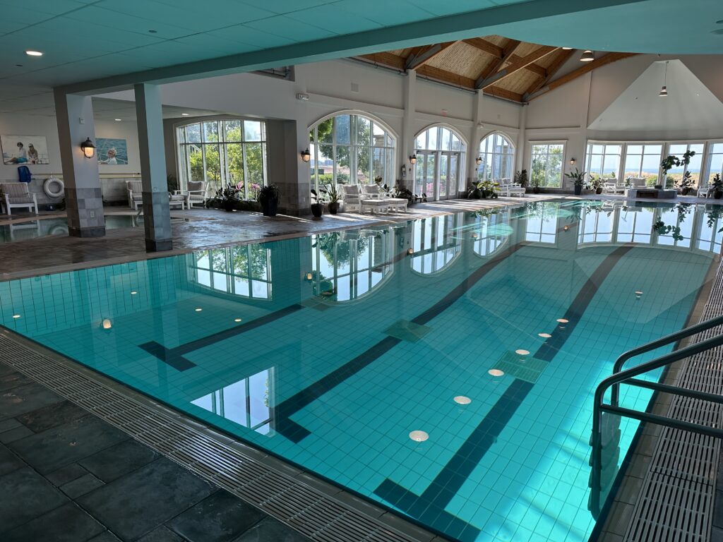 Fox Harb'r Resort pool